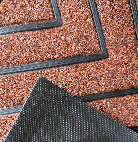 Rust Geometric All-Season Sturdy Absorbent Non-Slip Rubber Backing Multipurpose Door Mat