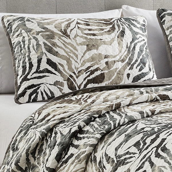 3 Piece Grey Animal Print Quilt Coverlet Bedspread Bedding Set