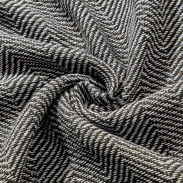Black and White Soft Textured Woven&nbsp;Chevron Throw Blanket with Fringe Tassels – 50"x60"