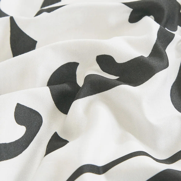White Black Damask 10 Piece Bed-in-a-bag Comforter Set