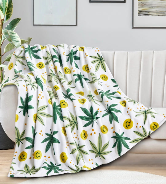 White Green Smiling Face Soft Plush Fleece Cozy Throw Blanket - 50" x 70"