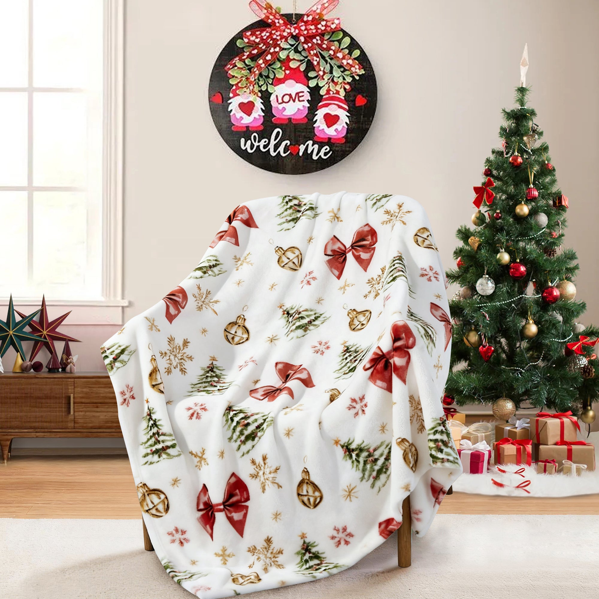 White Christmas Holiday Soft Plush Fleece Cozy Throw Blanket - 50" x 70"