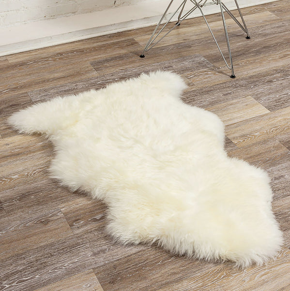 Ivory White New Zealand Super Thick Plush Natural Sheepskin Shag Rug - 28"x40"