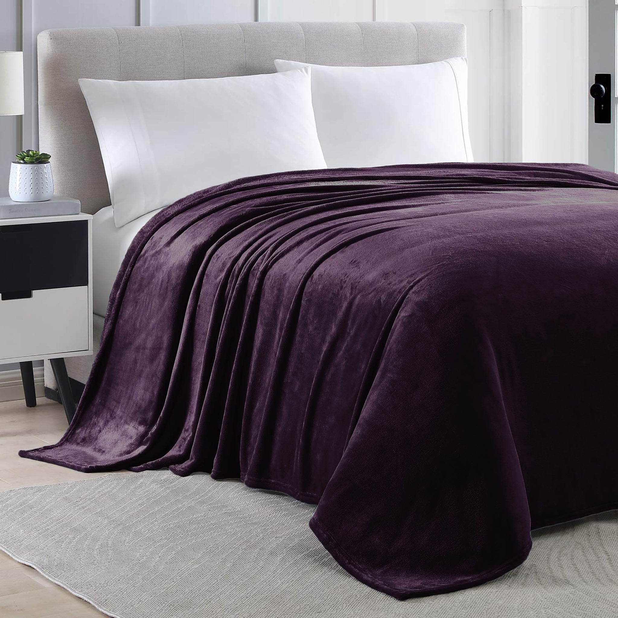 Full Size Purple Extra Soft Cozy Microfiber Solid Color Throw Picnic Sofa Bed Blanket
