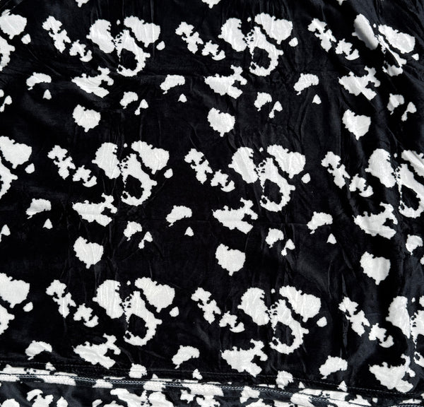Black White Cow Print Extra Soft Cozy Microfiber Solid Color Throw Picnic Sofa Bed Blanket