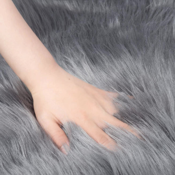 3x3 Feet Round Grey Faux Fur Sheepskin Soft Plush Fuzzy Rug