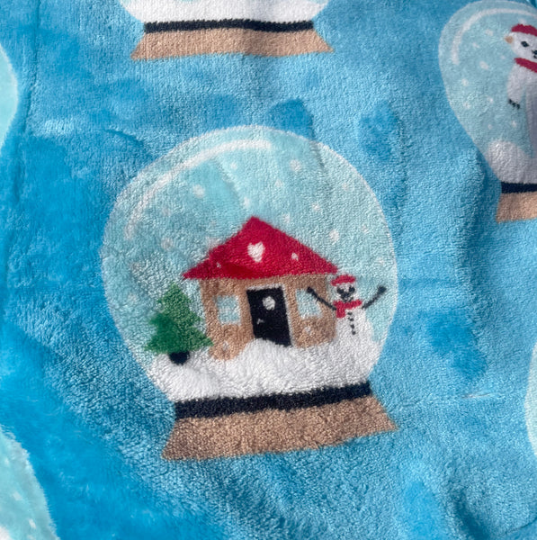 Blue Snow Globes Christmas Holiday Plush Soft Throw Blanket