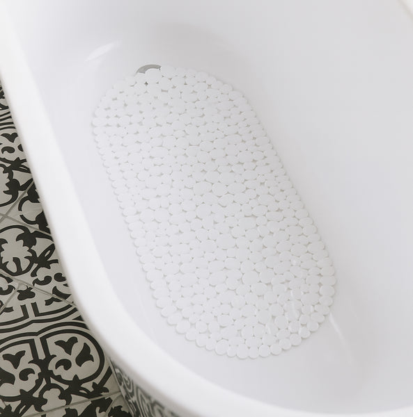 White Stone Pebbles Vinyl Non-Slip Bathtub Shower Mat With Suction Cups - 26" x14"
