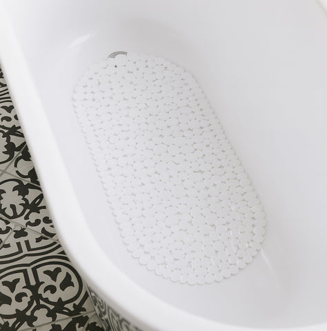 White Stone Pebbles Vinyl Non-Slip Bathtub Shower Mat With Suction Cups - 26" x14"