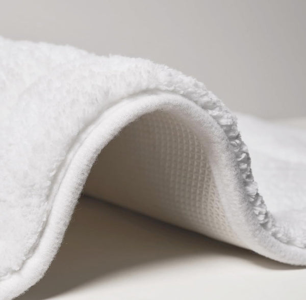 White 2 Piece Bordered Box Plush Soft Cozy 100% Polyester Bath Mat Set