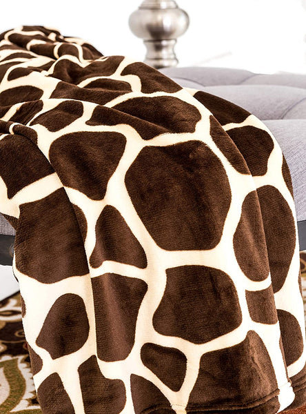Giraffe Animal Print Flannel Throw Plush Cozy Super Soft Fleece Blanket